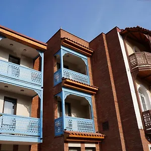 4* Hotel Embassy